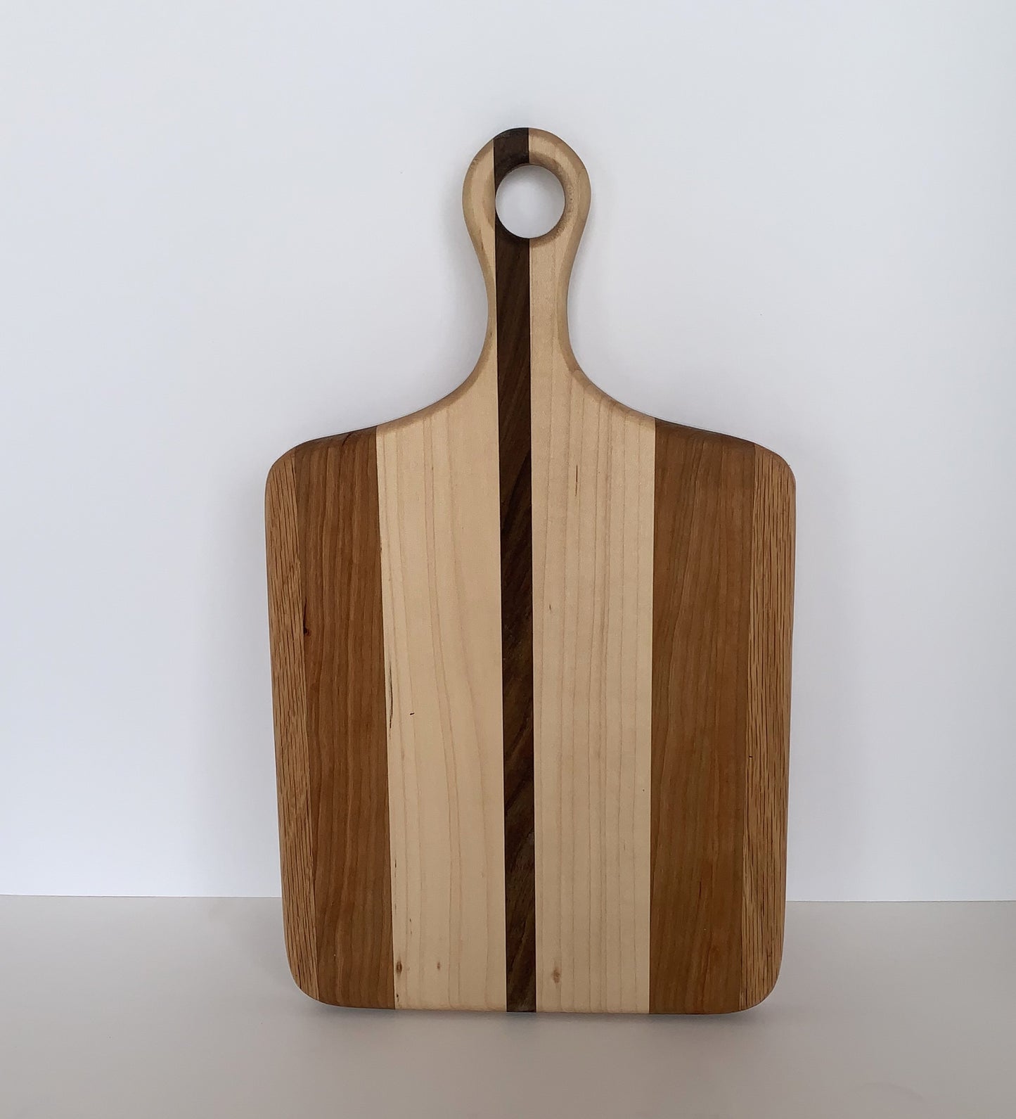 Cutting Board with Handle